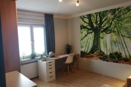 WG Zimmer Nähe KölnBonn gemütlich möbliert 3er Frauen-WG - Wesseling