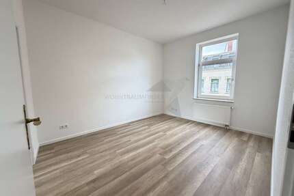 Wohnung zum Mieten in Meerane 204,00 € 38 m²