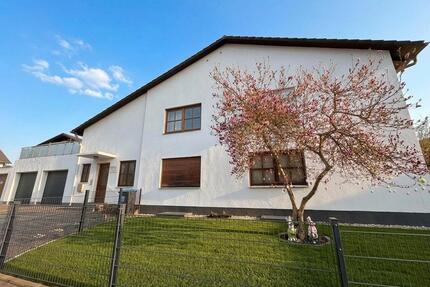 Mehrfamilienhaus mit 4 WE - 2.000.000,00&nbsp;EUR Kaufpreis, ca.&nbsp; 410,00&nbsp;m&sup2; in Walpertskirchen (PLZ: 85469)