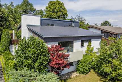 Haus zum Mieten in Großbettlingen 1.950,00 € 194.32 m²