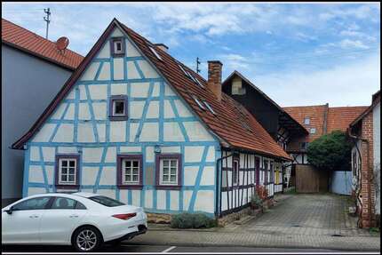 Haus zum Kaufen in Hatzenbühl 595.000,00 € 424 m²