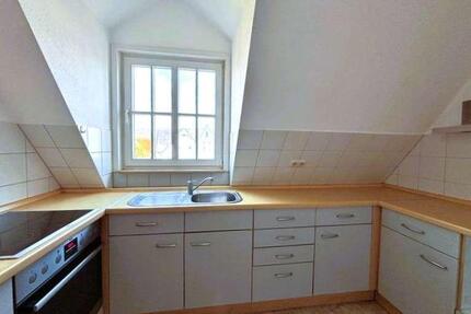 Sofort frei! Schöne 2,5-Zi.-Maisonettewohnung mit Loggia - Altbaucharme in zentraler Lage - Winterbach