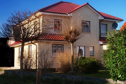 Stadvilla in Bardowick mit massiver Garage - Provisionsfrei!