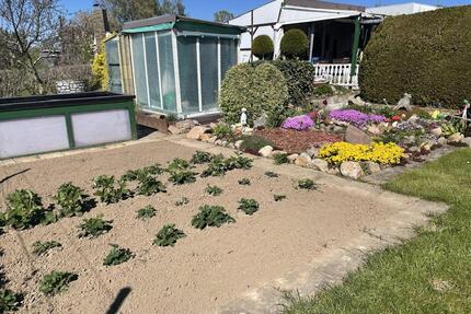 Kleingarten - 800,00&nbsp;EUR Kaltmiete, ca.&nbsp; 0,00&nbsp;m&sup2; in Döbeln (PLZ: 04720)