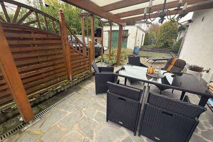 Haus zum Kaufen in Niedernhausen-Niederseelbach 535.000,00 € 190 m²