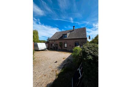 Charmantes Zuhause mit viel Platz und Potenzial - Geldern
