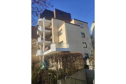 Provisionsfreie 3,5-Zimmer-Wohnung: 2 Balkonen, Aufzug & bis zu 2 Garagen - S-Bahn | Bes: 2.3.Mai - Korntal-Münchingen
