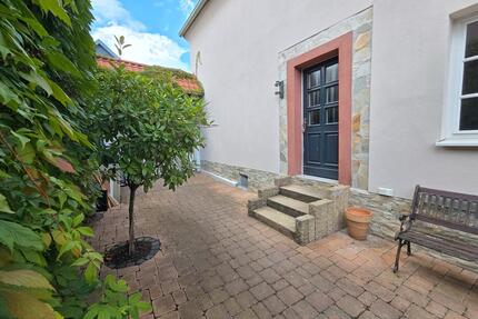 Haus zur Miete, 5 Zi+Kü+2Bäd, Parkplatz, zentral, Mainnähe - Flörsheim am Main