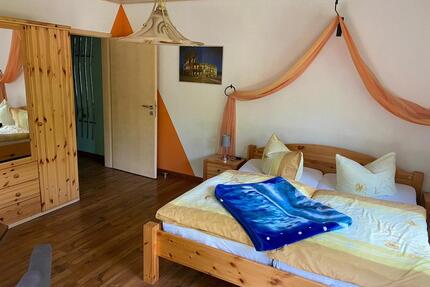 Doppelzimmer mit Balkon, ruhige Lage, nähe Kurklinik ab 50€ - Bad Liebenstein