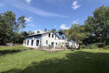 Haus zum Kaufen in Norderwöhrden 335.000,00 € 230 m²
