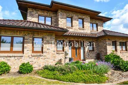 Haus zum Kaufen in Rhauderfehn-Holte 535.000,00 € 172.28 m²