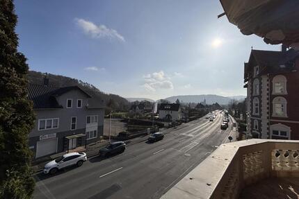 Lichtdurchflutete Altbauperle mit zwei Balkonen und Wintergarten - Hann. Münden