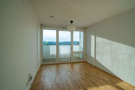 Wohnung zum Mieten in Regensburg 560,00 € 24.66 m²