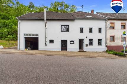 Charmantes Bauernhaus mit großzügiger Garage und vielseitigen Nutzungsmöglichkeiten - Kirf / Meurich