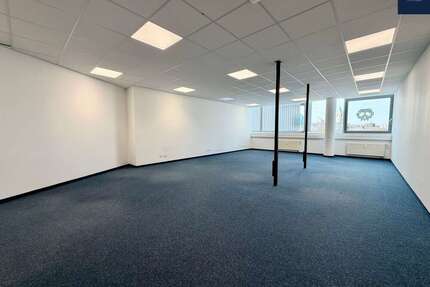 Büro in Leonberg 5.410,00 € 541 m²