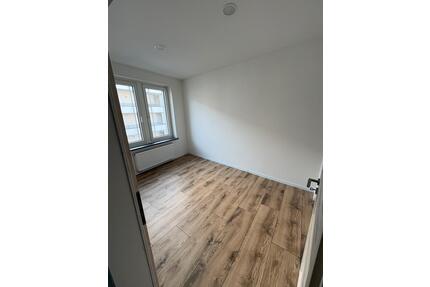 Top Lage! 2 ZK nahe Marienhospital direkt frei! - Osnabrück