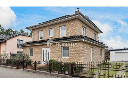 EFH mit 5 Zimmern für höchste Ansprüche mit schönem Garten, Erdwärmepumpe und exklusiver Ausstattung - Ludwigsfelde