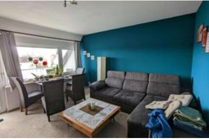 Schöne 3 Zimmer Dachwohnung im 2 Fam .Haus - Hattersheim am Main