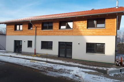 4- Zimmerwohnung in Runding KFW 40+ zu vermieten