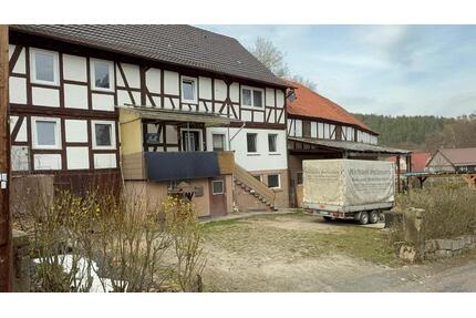 Bauernhaus mit Scheune & großem Grundstück - Alheim