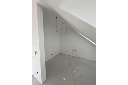 Dachgeschosswohnung in Sankt Augustin zu vermieten