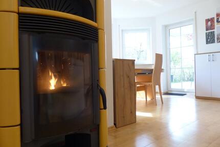 66qm Terrassen-Whg | hell | ruhig | möbliert | Kaminofen | Garten - Vilsbiburg