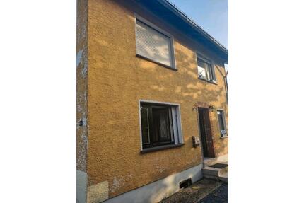 Haus zum verkaufen - 145.000,00&nbsp;EUR Kaufpreis, ca.&nbsp; 170,00&nbsp;m&sup2; in Wadern (PLZ: 66687)