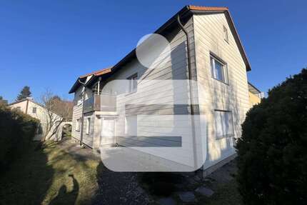 Haus zum Kaufen in Erlangen 590.000,00 € 200 m²