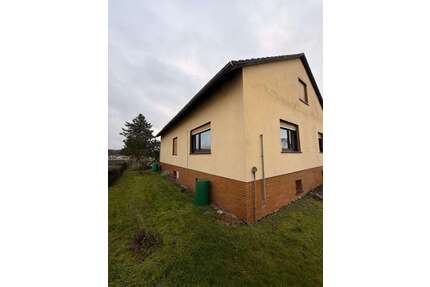 Haus zum Kaufen in Kirchhain 198.000,00 € 116 m²