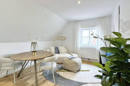 Exklusive Dachgeschosswohnung in Warnemünde - hochwertig saniert & stilvoll modernisiert - Rostock-Warnemünde Seebad Warnemünde