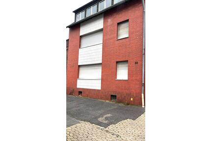 Arbeitewrunterkunft,3 Etagen,Haus, 3 x 2 Zimmer Wohnungen - Kerpen Balkhausen