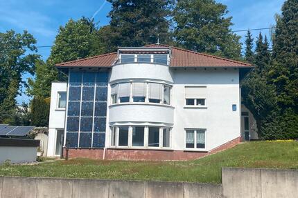 Erdgeschosswohnung mit Gartennutzung in Heiligenwald - Schiffweiler