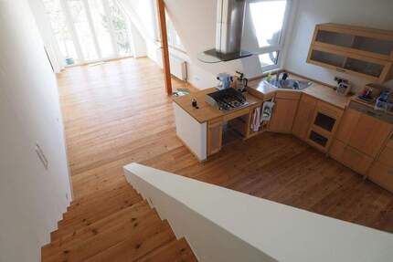 Lichtdurchflutete Maisonette-Wohnung in Bonn Endenich mit Dachgarten