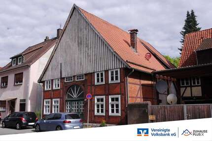 Haus zum Kaufen in Steinheim 180.000,00 € 232 m²
