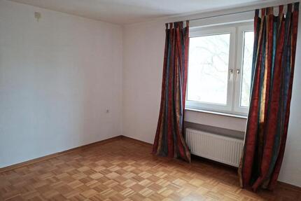 Helle Obergeschosswohnung - 510,00&nbsp;EUR Kaltmiete, ca.&nbsp; 86,00&nbsp;m&sup2; in Diemelstadt (PLZ: 34474)
