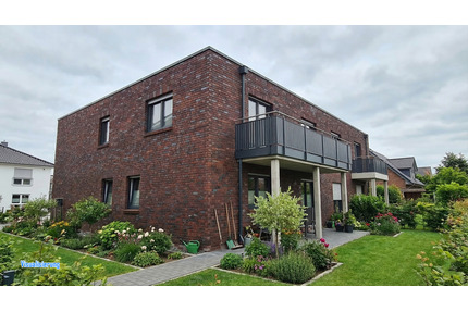 Exklusiver Erstbezug in Rieste: 3-Zi-Neubau mit Premium-Küche