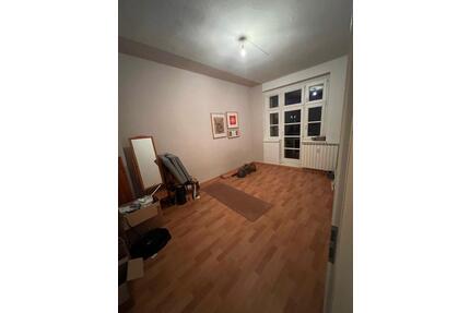 WG-Zimmer mit Balkon in 3-Raum-Wohnung – perspektivisch 2 Zimmer - Berlin Treptow-Köpenick