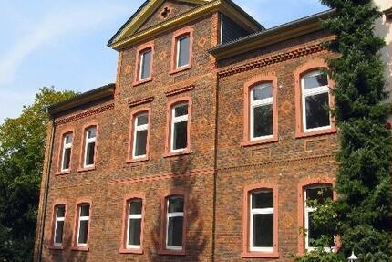 Große exklusive Altbauwohnung in Hanau