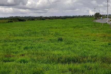 Grundstück zu verkaufen in Drochtersen 145.200,00 € 660 m²