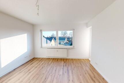 Renovierte 3-Zimmer-Wohnung mit BALKON und Tageslichtbad - Uetersen