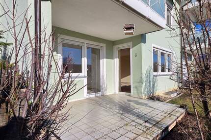 Großzügige 3-Zi.-Eigentumswohnung im beliebten Dörfles-Esbach mit Terrasse, Garage und Vesteblick!