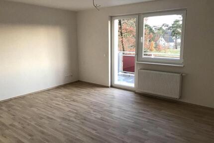3-Zimmer-Wohnung mit Balkon - 850,00&nbsp;EUR Kaltmiete, ca.&nbsp; 77,00&nbsp;m&sup2; in Nauen (PLZ: 14641)