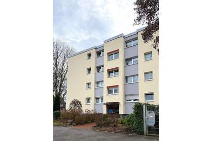 Top gepflegte Eigentumswohnung, 3,5 Zi., Loggia, mod. Bad - Bremen Kattenturm