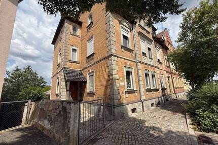 Provisionsfrei! Sanierte, freie 4-Zimmer Wohnung - Neustadt an der Aisch