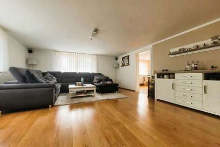 Haus zum Mieten in Straubenhardt Schwann 1.350,00 € 150 m² - Straubenhardt / Schwann