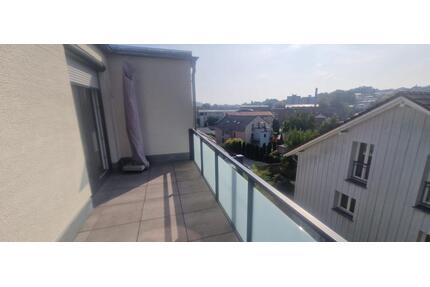 3-Zimmer-Wohnung, 66qm, Balkon - 840,00&nbsp;EUR Kaltmiete, ca.&nbsp; 66,00&nbsp;m&sup2; in Deggendorf (PLZ: 94469)