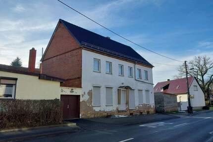 Zweifamilienhaus, auch als Wohn-Geschäftshaus nutzbar - Bad Lauchstädt Delitz am Berge