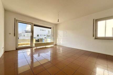 HOFHEIM DIEDENBERGEN: SCHÖNE WOHNEINHEIT IM HOCHPARTERRE MIT 2 BALKONEN