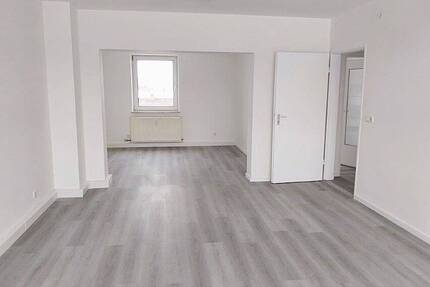 Waldsassen! Sanierte 4,5-Zimmer-Wohnung mit Balkon WE14