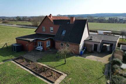 Haus zum Kaufen in Auetal Kathrinhagen 170.000,00 € 228 m² - Auetal / Kathrinhagen